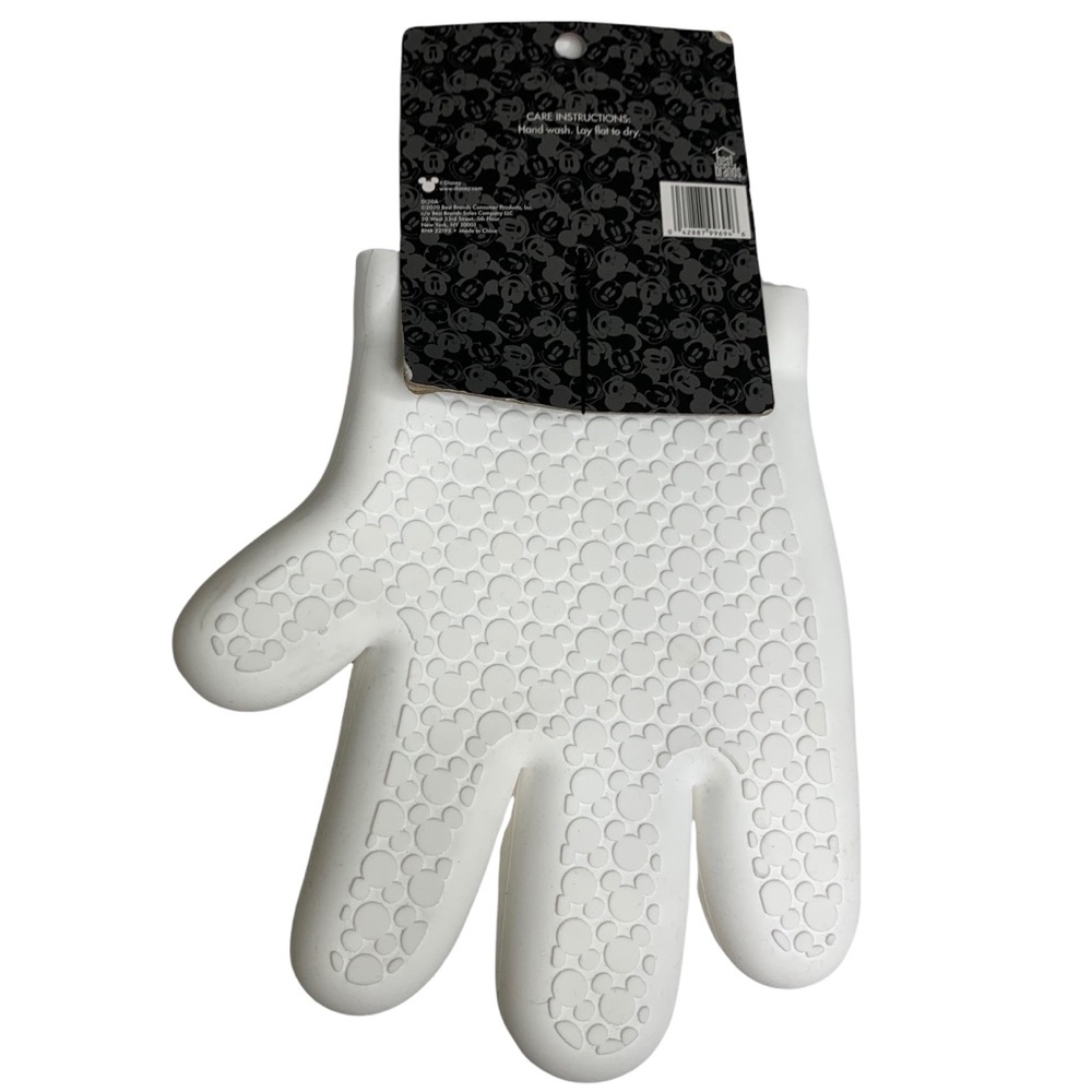 Disney’s Mickey Mouse Glove Hand Silicone Oven Mitt - Picture 3 of 3